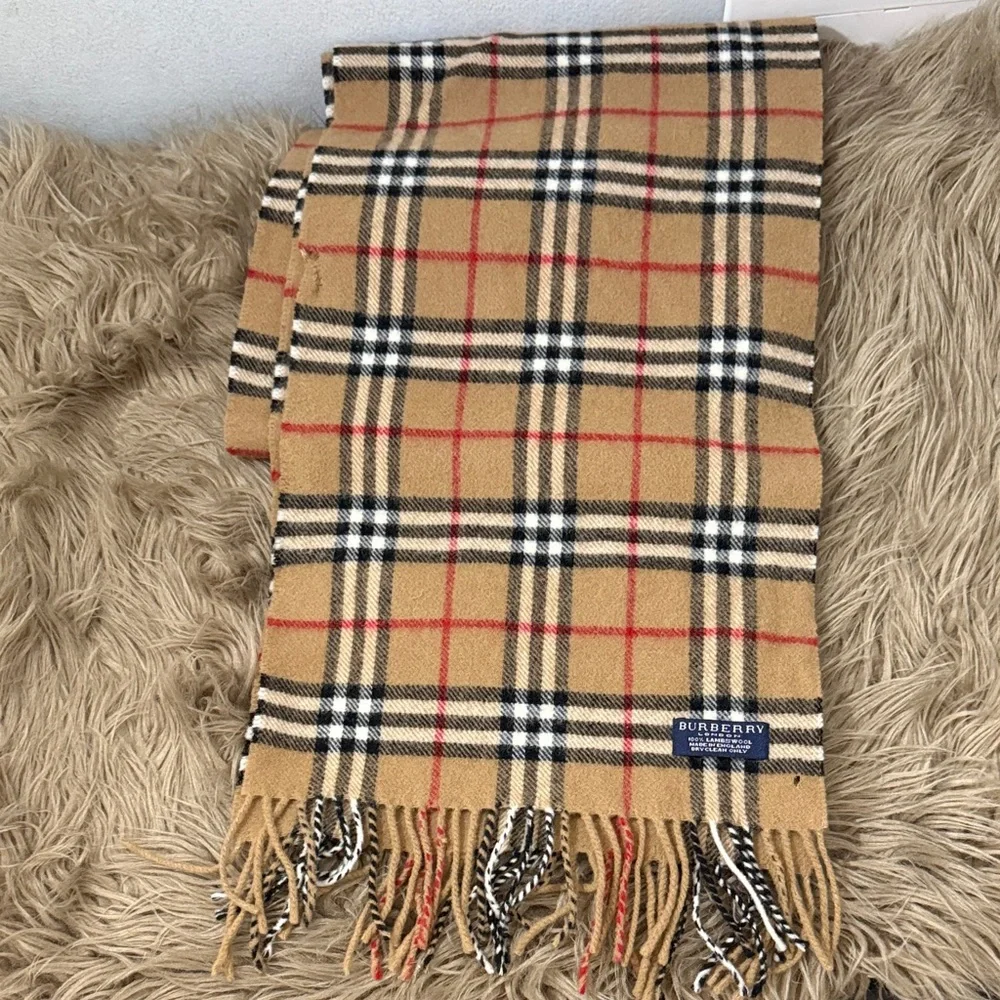 Burberry Beige Checkered Wool Scarf - Picture 5 of 7